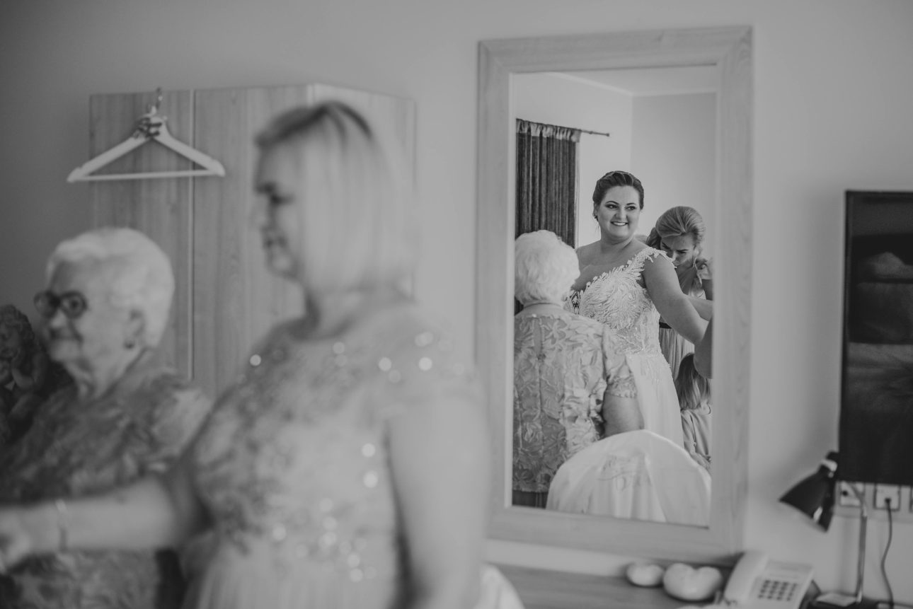 Oliwia-Przemek-slub-Opatówko-wesele-Greys-Polonia-1508-2